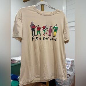 ⭐ Christmas FRIENDS Mashup Graphic Tee – Holiday Characters – Beige – Size L ⭐
